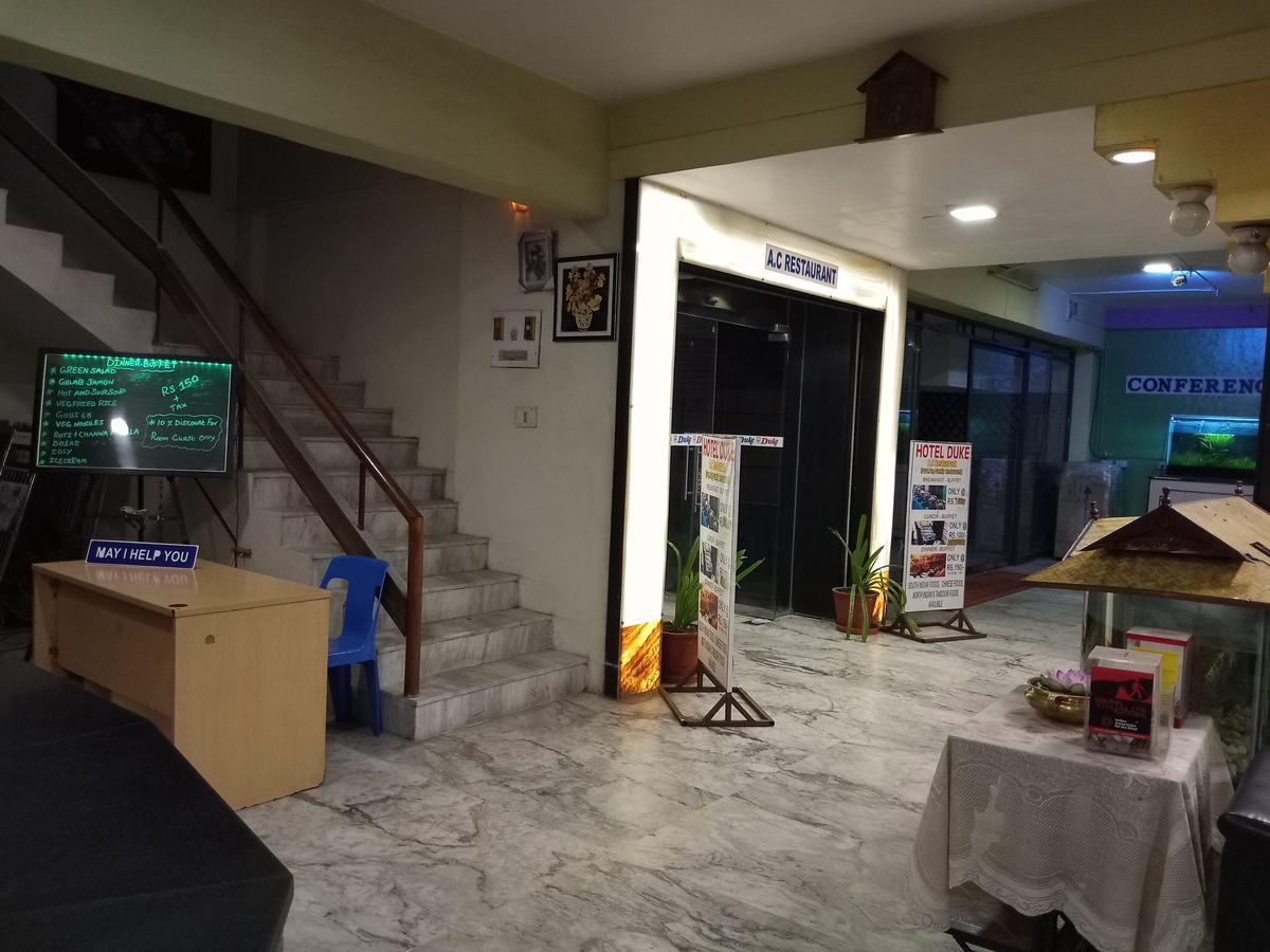 Hotel Duke Maduraj Zewnętrze zdjęcie