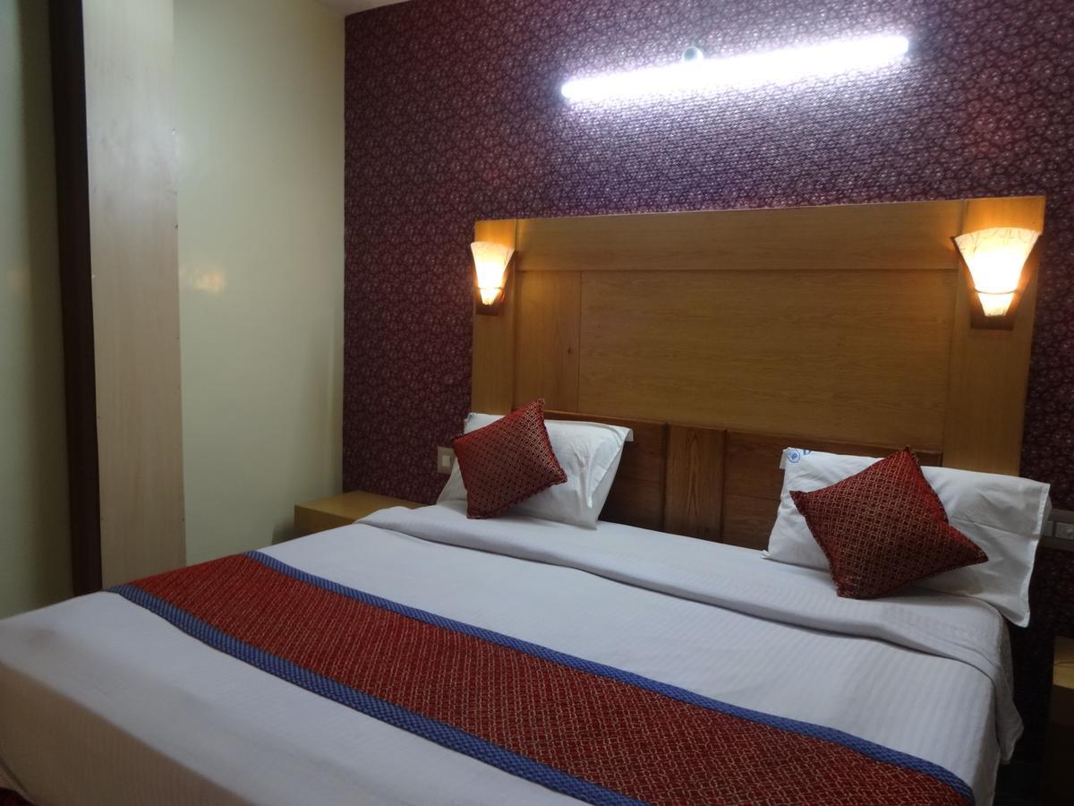 Hotel Duke Maduraj Zewnętrze zdjęcie