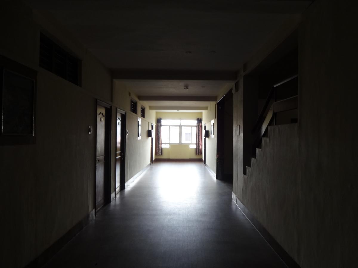 Hotel Duke Maduraj Zewnętrze zdjęcie