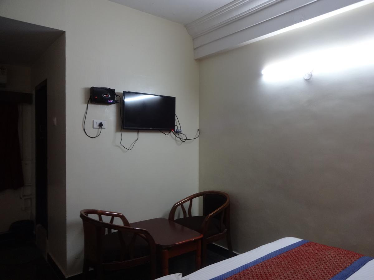 Hotel Duke Maduraj Zewnętrze zdjęcie